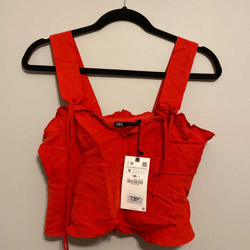 Zara small red crop NEW